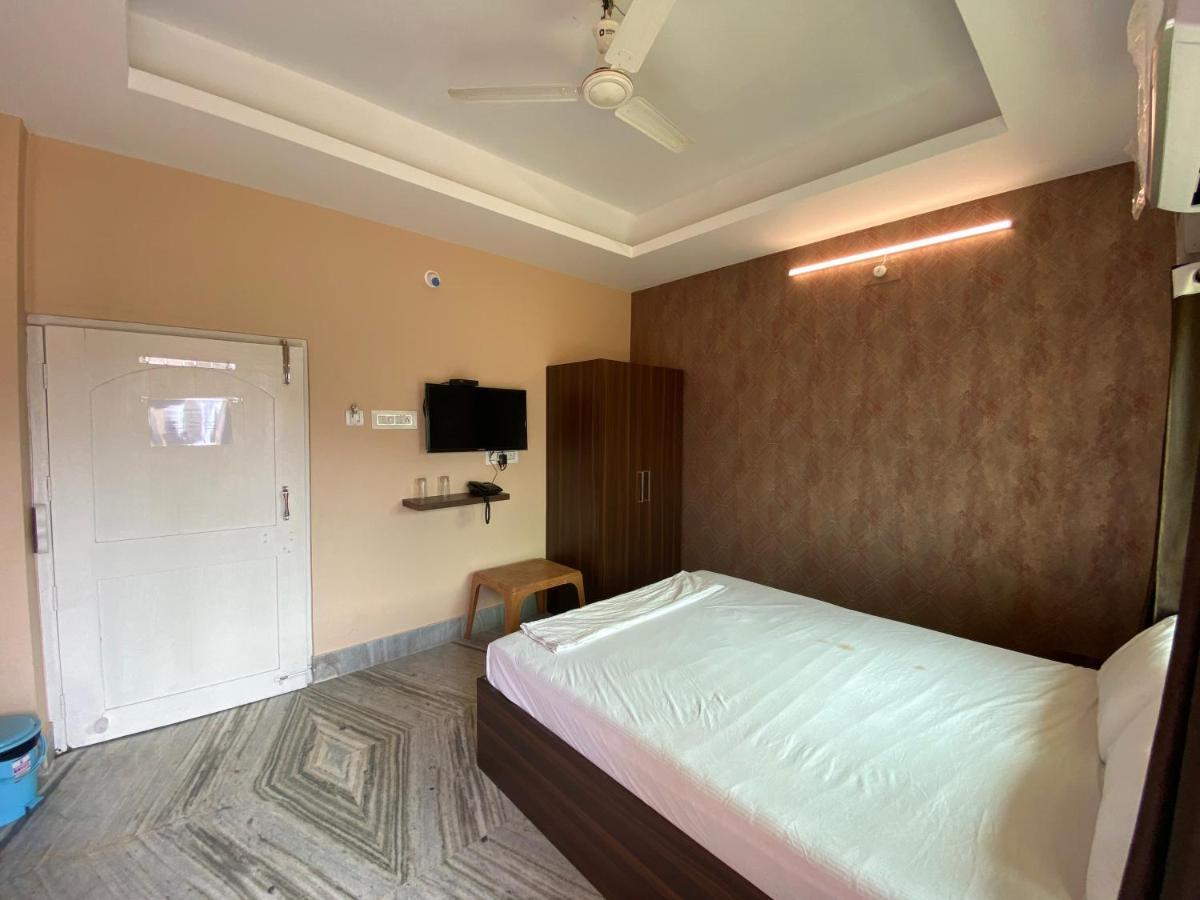 Hotel Aavaas Puri Luaran gambar
