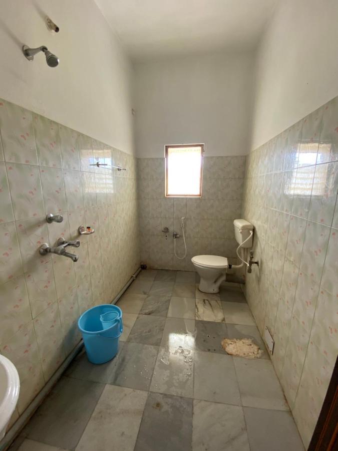 Hotel Aavaas Puri Luaran gambar